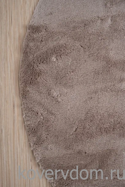 Ковер из искусственного меха Chic 1000A BROWN_3000 круг Ковер из искусственного меха Chic 1000A BROWN_3000 круг